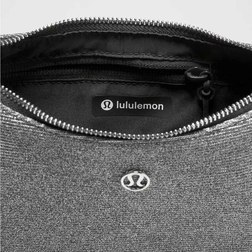 NWT Lululemon Athletica City Essentials Small Shoulder/Crossbody Glitter Bag - Picture 4 of 5